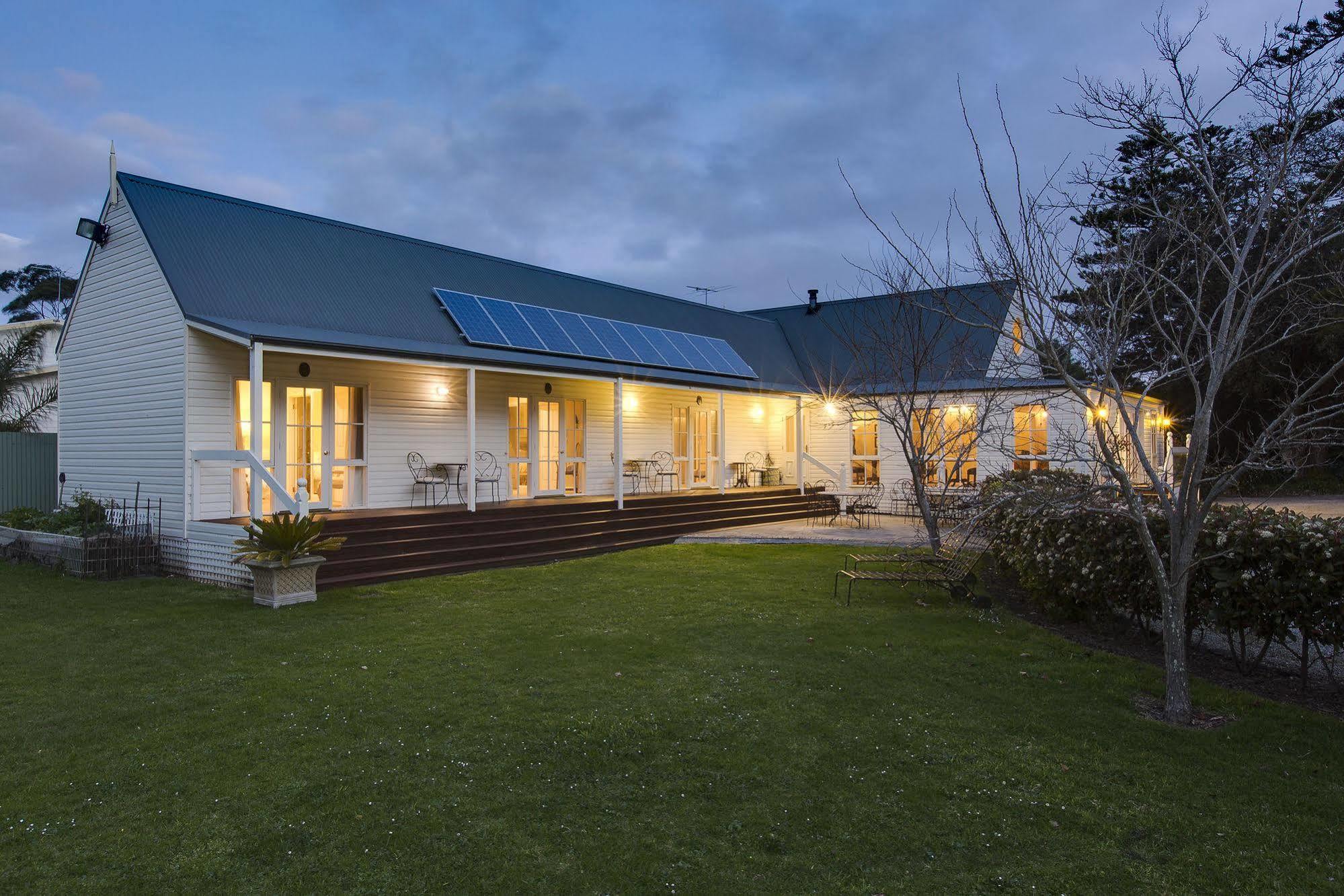 Guest house Glen Isla House Bed & Breakfast Phillip Island 5*